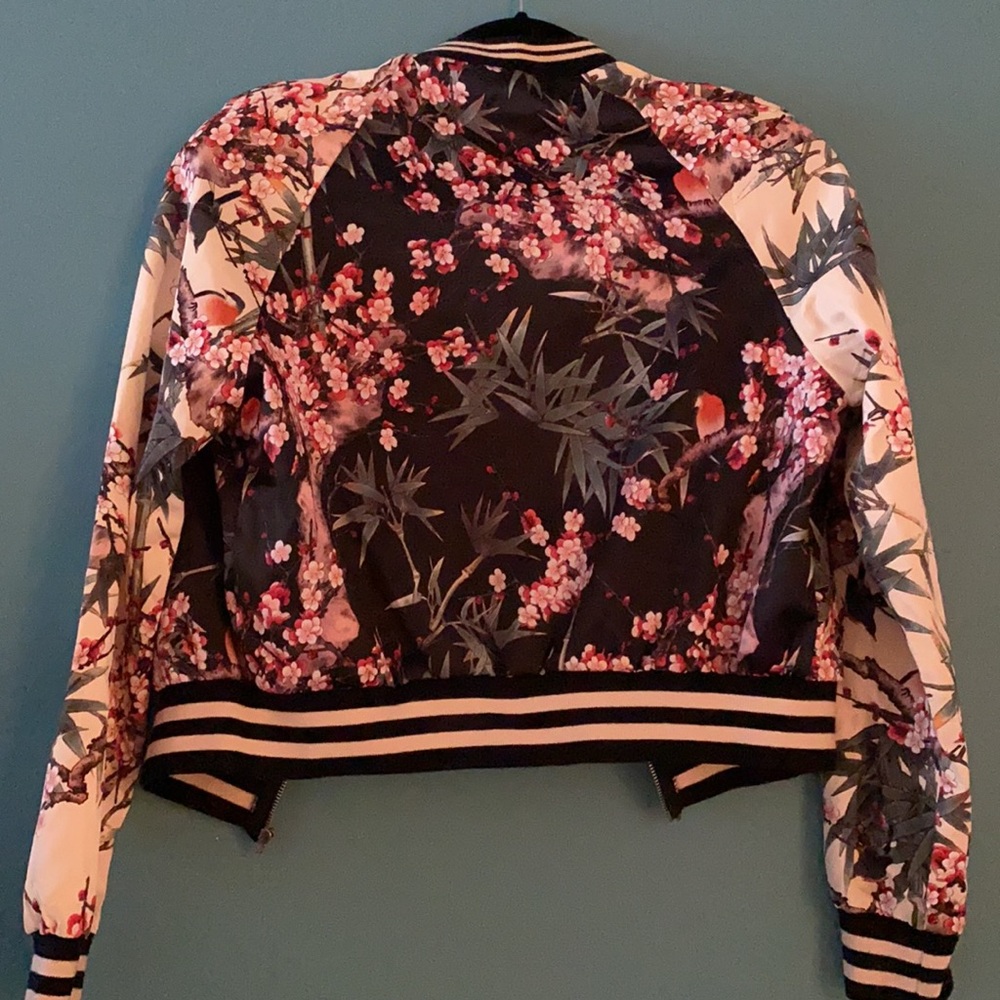 Beautiful bomber jacket - Picture 6 of 6